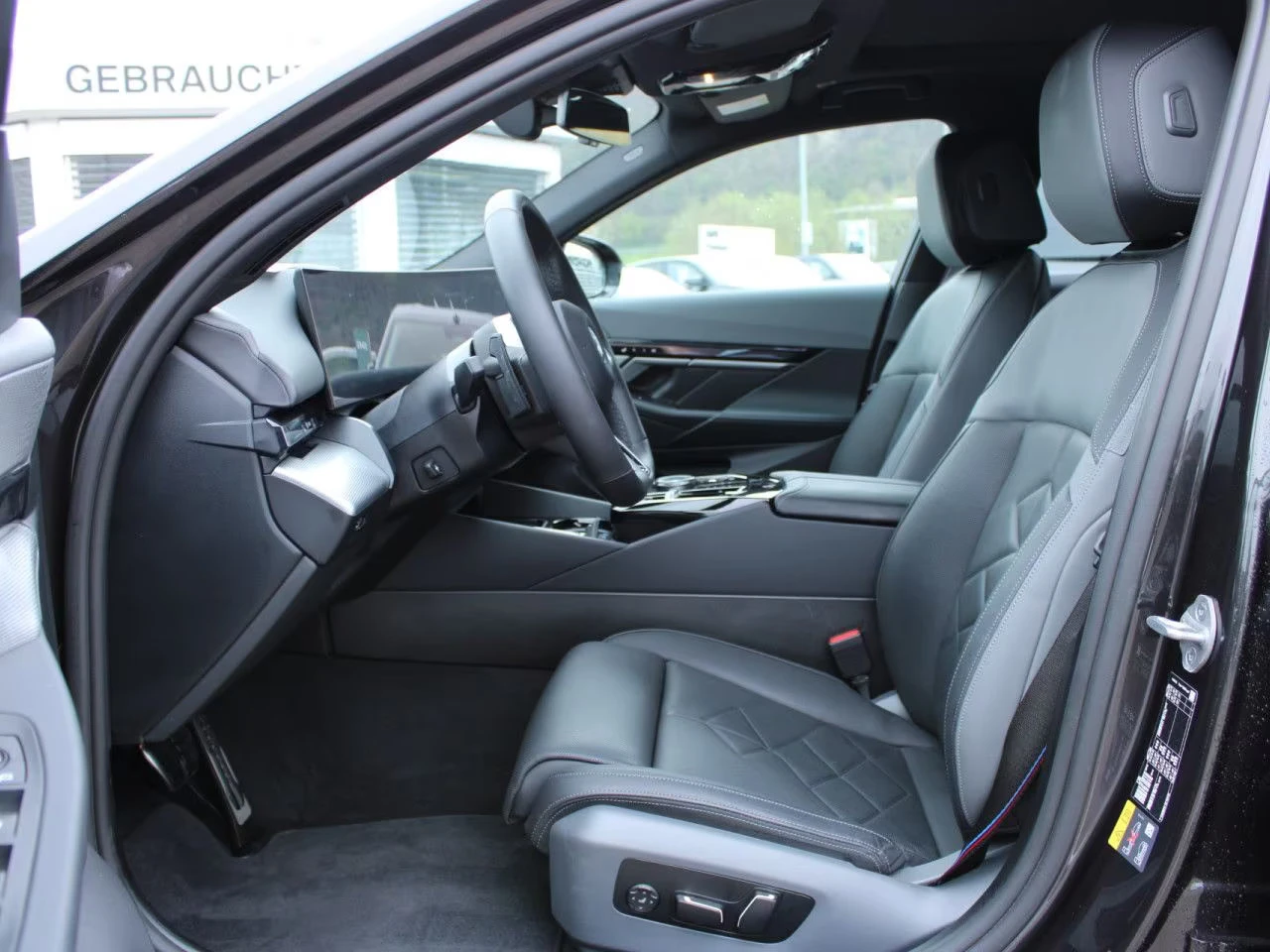 BMW i5 xDRIVE/40/394HP/SPORTPRO/PANO/360/ACC/435z, снимка 8 - Автомобили и джипове - 54640658