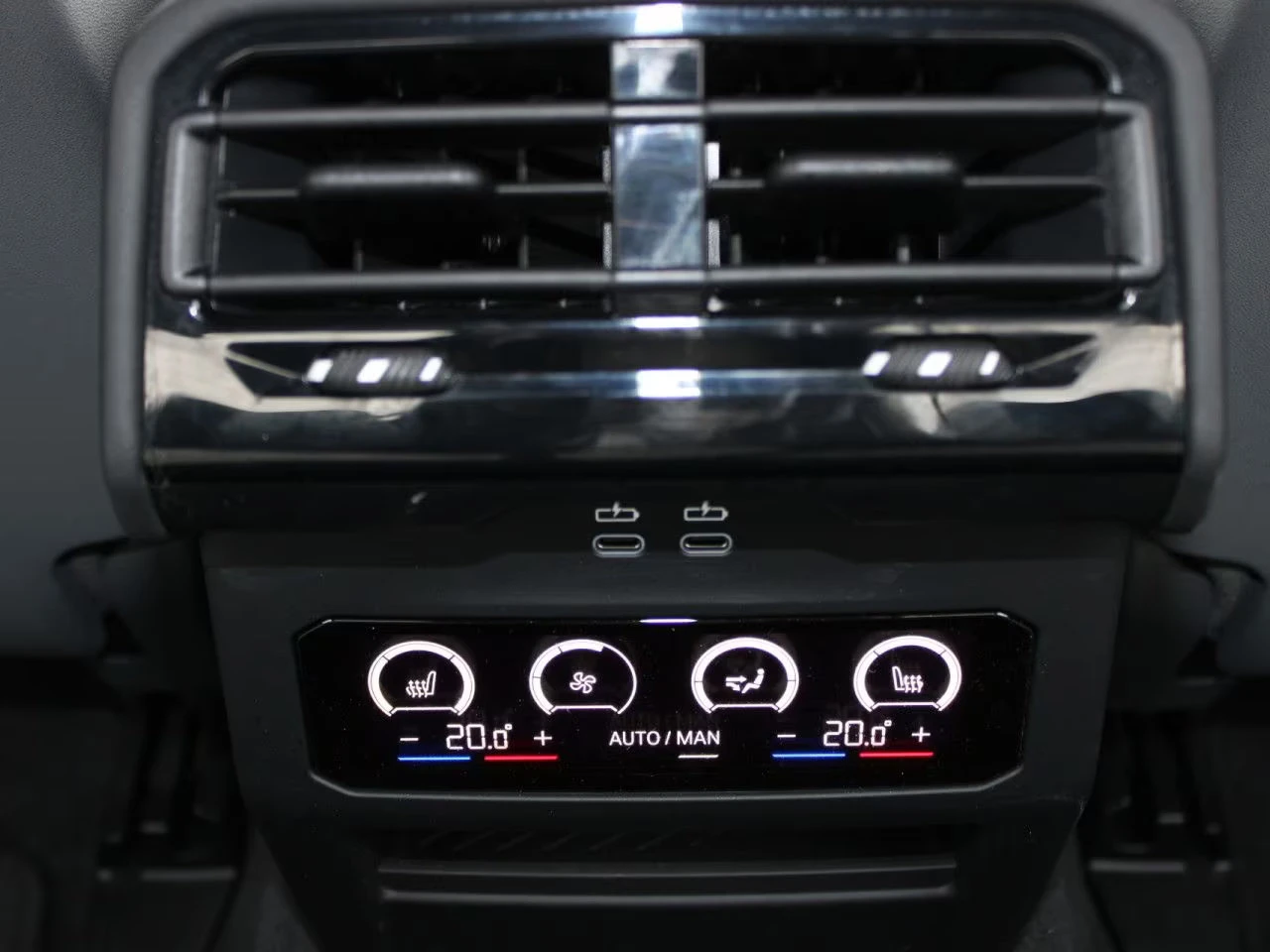 BMW i5 xDRIVE/40/394HP/SPORTPRO/PANO/360/ACC/435z, снимка 16 - Автомобили и джипове - 54640658