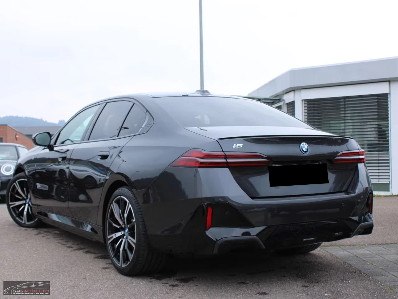 BMW i5 xDRIVE/40/394HP/SPORTPRO/PANO/360/ACC/435z, снимка 3 - Автомобили и джипове - 54640658