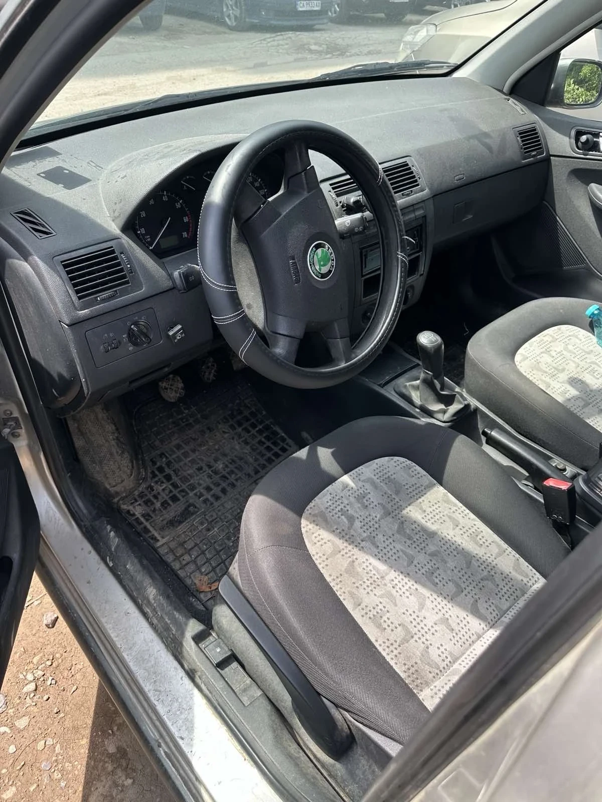 Skoda Fabia, снимка 4 - Автомобили и джипове - 54729480