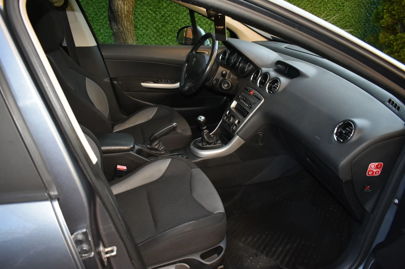 Peugeot 308 1.6 e-hdi, снимка 16 - Автомобили и джипове - 54813096