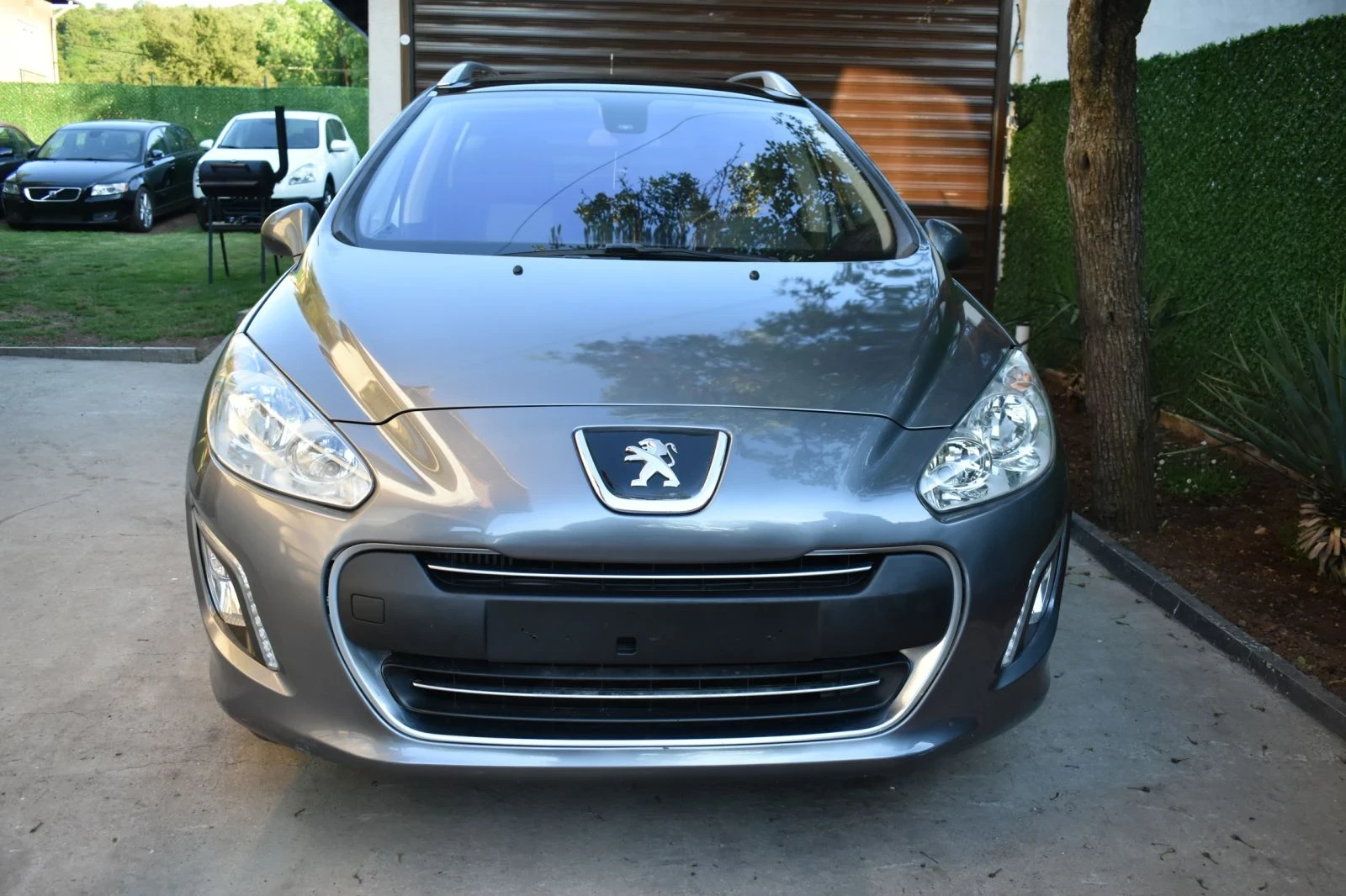 Peugeot 308 1.6 e-hdi, снимка 2 - Автомобили и джипове - 54813096