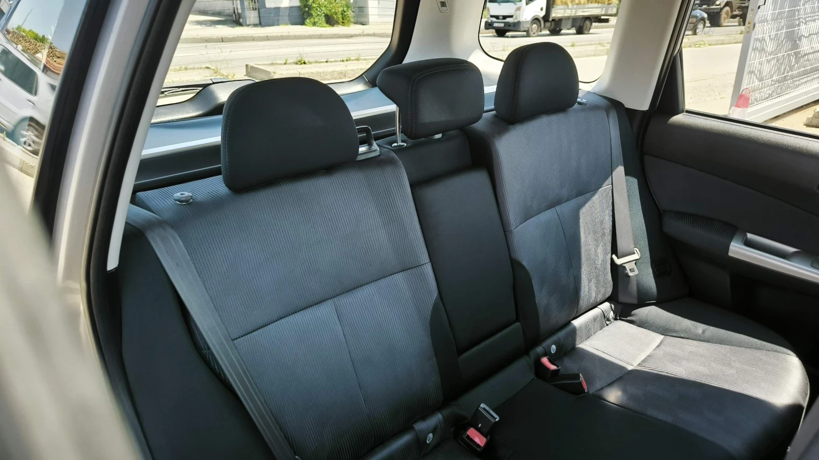 Subaru Forester 2.0i, снимка 11 - Автомобили и джипове - 54869435