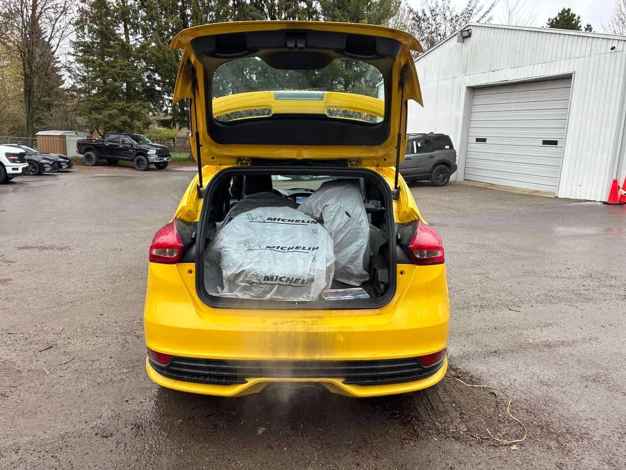 Ford Focus * ST * АВТОКРЕДИТ БЕЗ ПЪРВОНАЧАЛНА ВНОСКА* , снимка 16 - Автомобили и джипове - 55006145