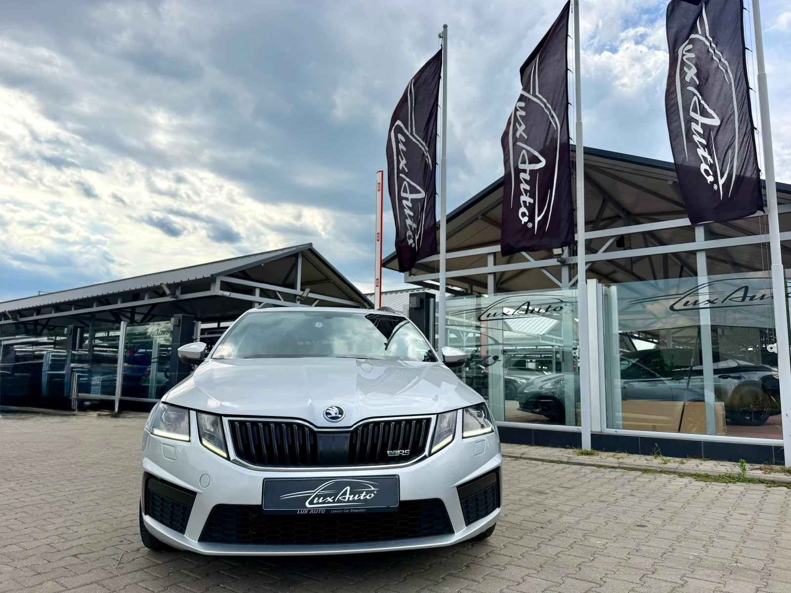 Skoda Octavia 2.0TDI#4x4#VRS#ALCANTARA#FULLED#2019г, снимка 3 - Автомобили и джипове - 55015724