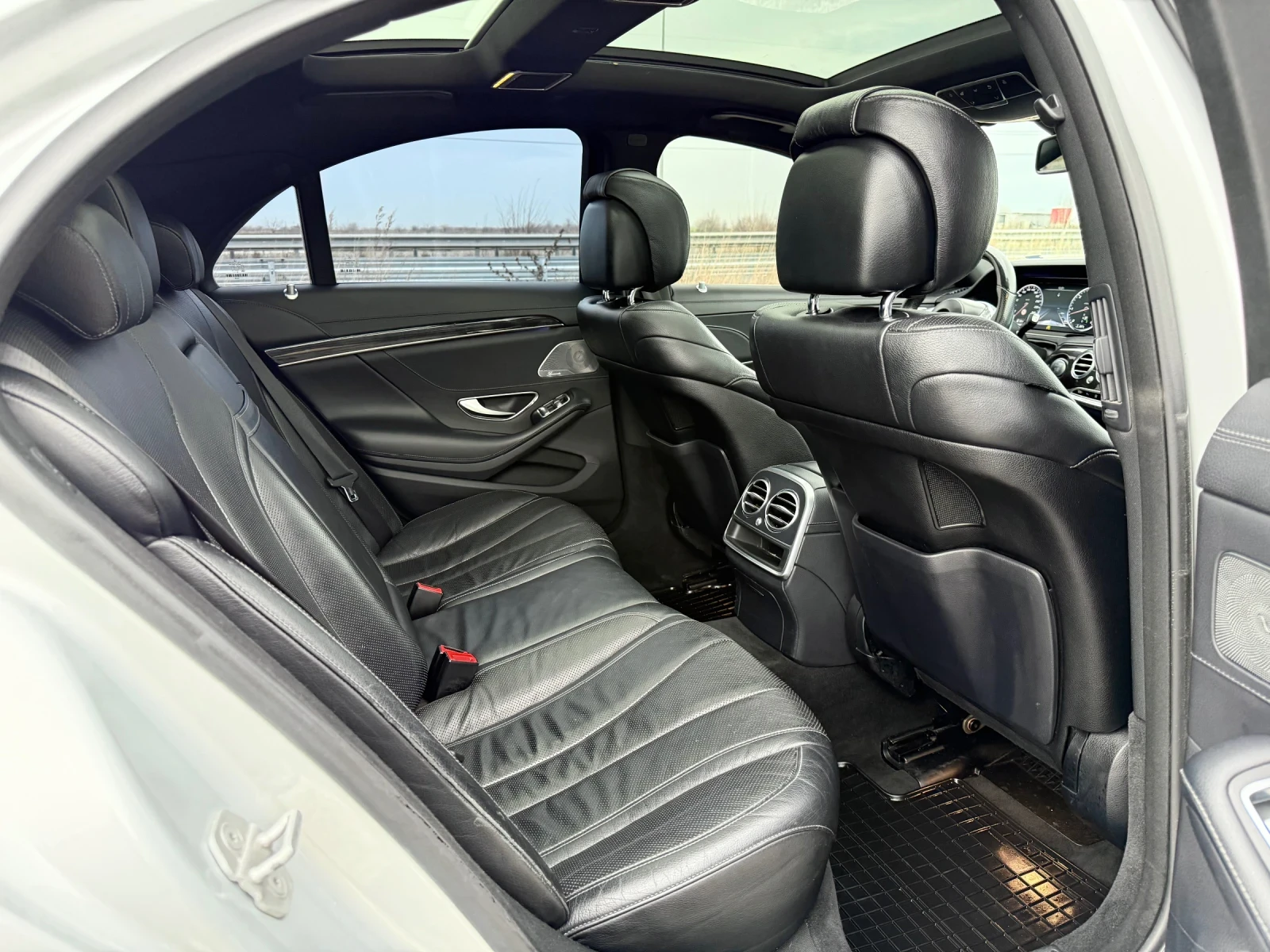 Mercedes-Benz S 350 CDI / FULL / 9G / 4MATIC / AMG / 360 / PANORAMA, снимка 12 - Автомобили и джипове - 55123611