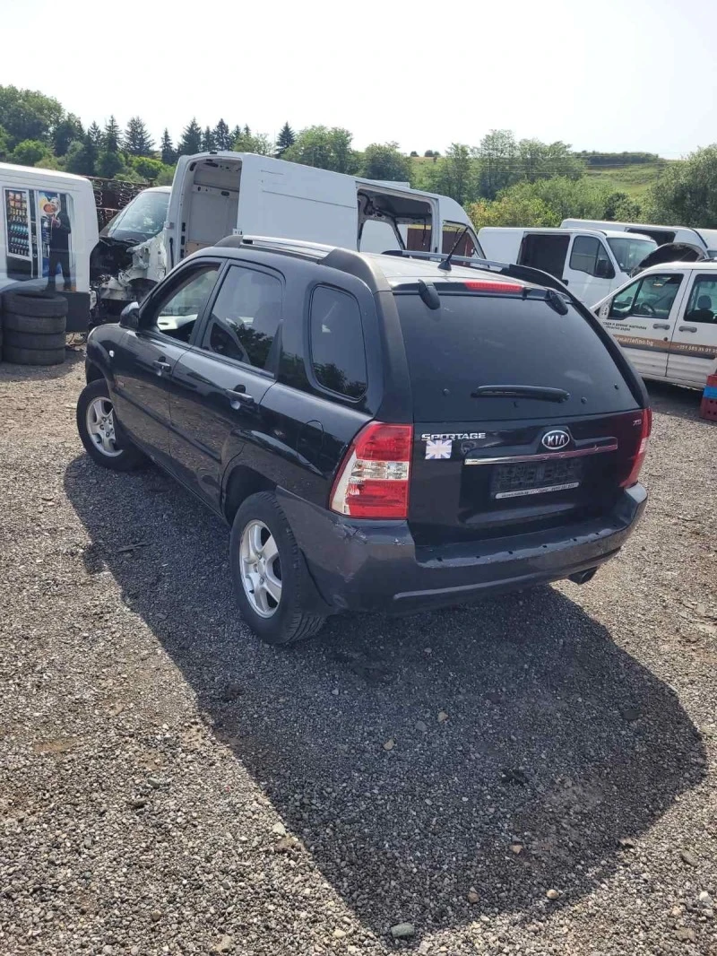 Kia Sportage 2.0i/на части , снимка 4 - Автомобили и джипове - 46456792