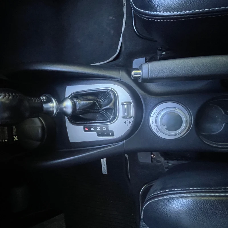 Peugeot 4007, снимка 12 - Автомобили и джипове - 52329948