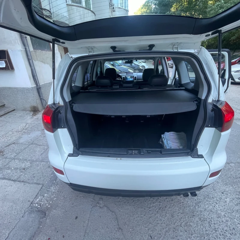 Peugeot 4007, снимка 16 - Автомобили и джипове - 52329948