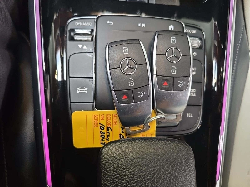 Mercedes-Benz GLB 250* 4MATIC* PANO, снимка 10 - Автомобили и джипове - 52727775