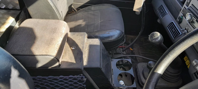 Land Rover Defender 2.5TD5, снимка 4 - Автомобили и джипове - 53122838