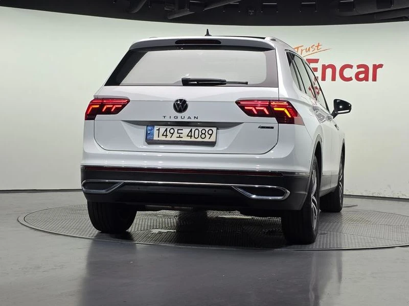 VW Tiguan 2.0 TDI 4Motion Prestige| 150к.с.| ВКЛ.ТЕХНОТЕСТ, снимка 4 - Автомобили и джипове - 55650536