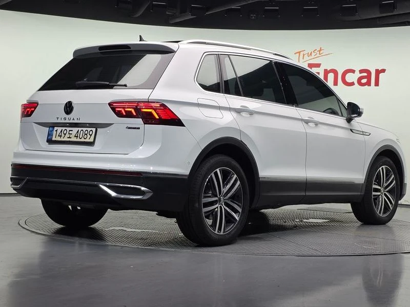 VW Tiguan 2.0 TDI 4Motion Prestige| 150к.с.| ВКЛ.ТЕХНОТЕСТ, снимка 2 - Автомобили и джипове - 55650536
