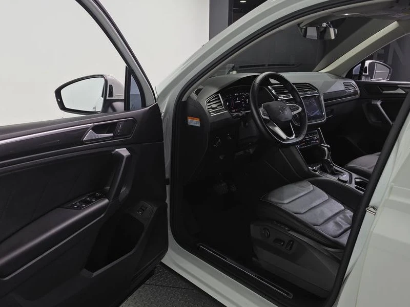 VW Tiguan 2.0 TDI 4Motion Prestige| 150к.с.| ВКЛ.ТЕХНОТЕСТ, снимка 10 - Автомобили и джипове - 55650536
