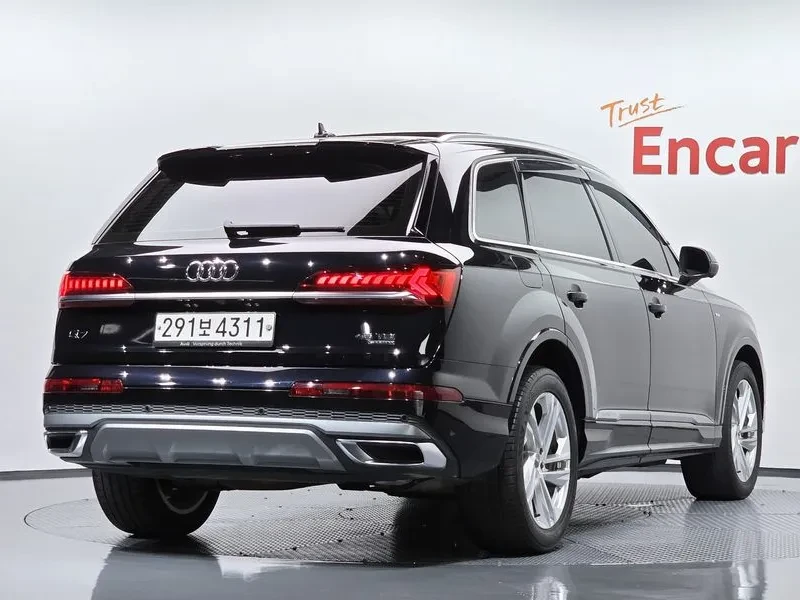 Audi Q7 45 TDI Quattro Premium/ PANO/ 360/ HEAD UP/ DIST