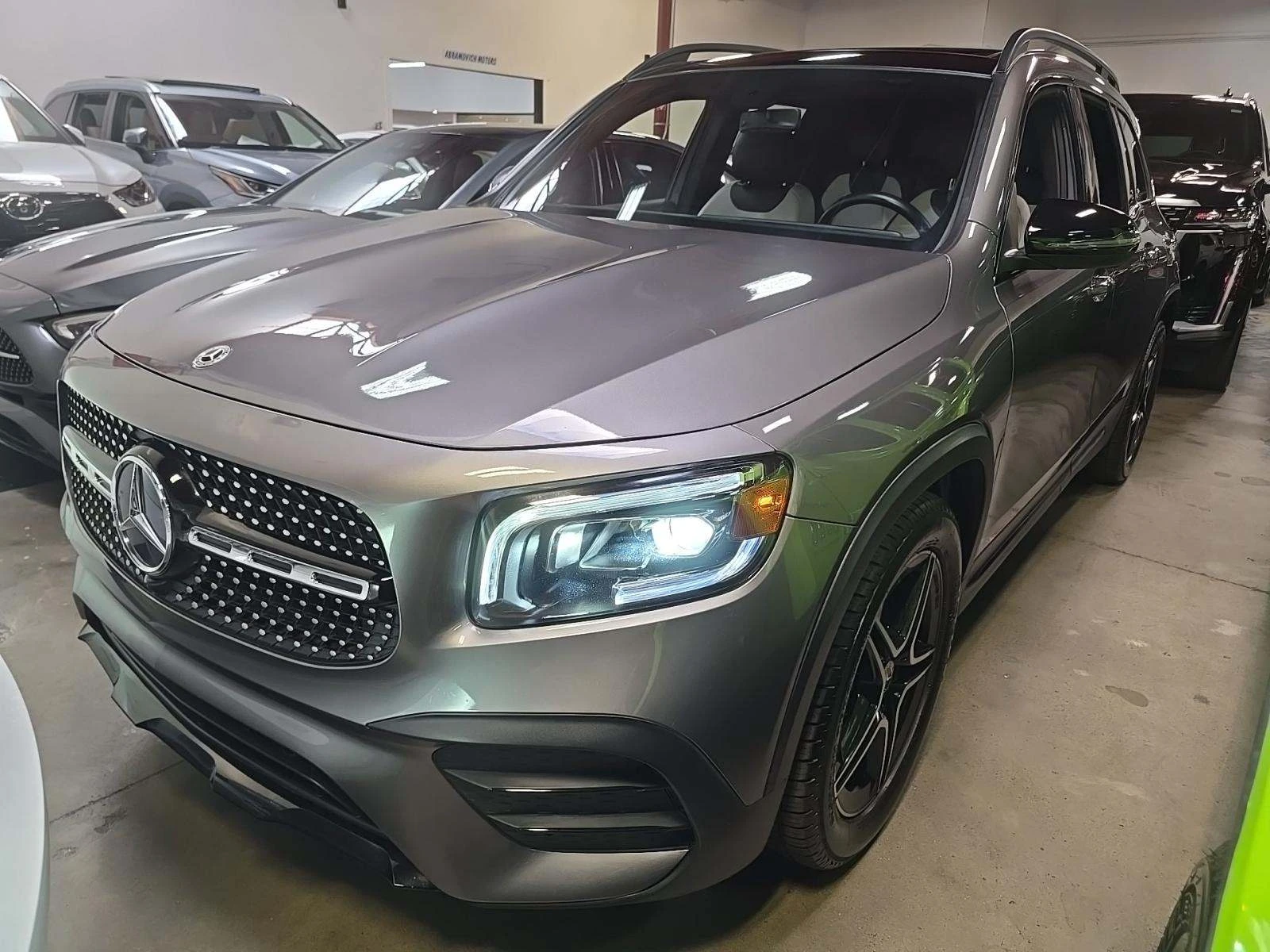 Mercedes-Benz GLB 250* 4MATIC* PANO, снимка 1