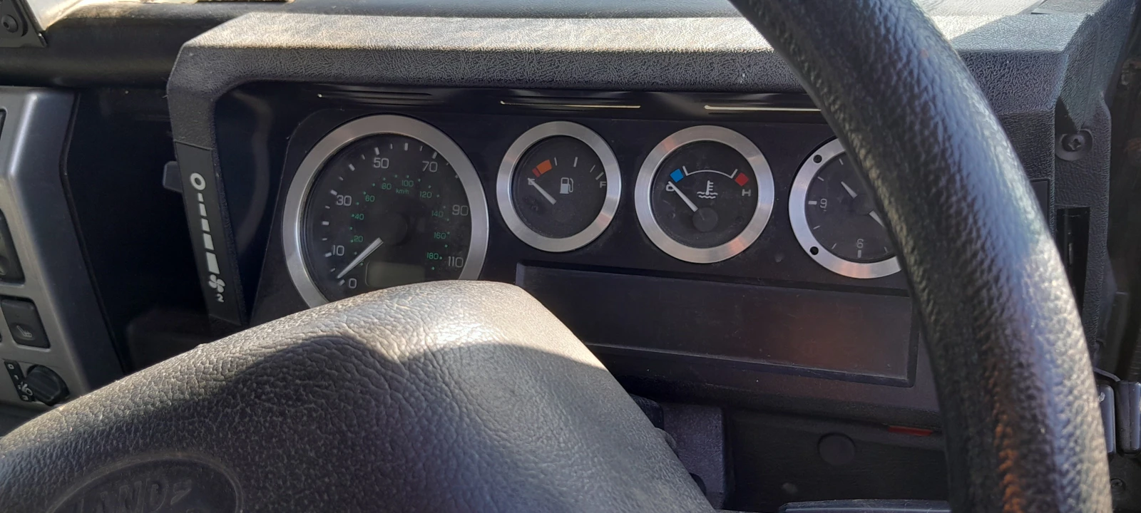 Land Rover Defender 2.5TD5 - изображение 5