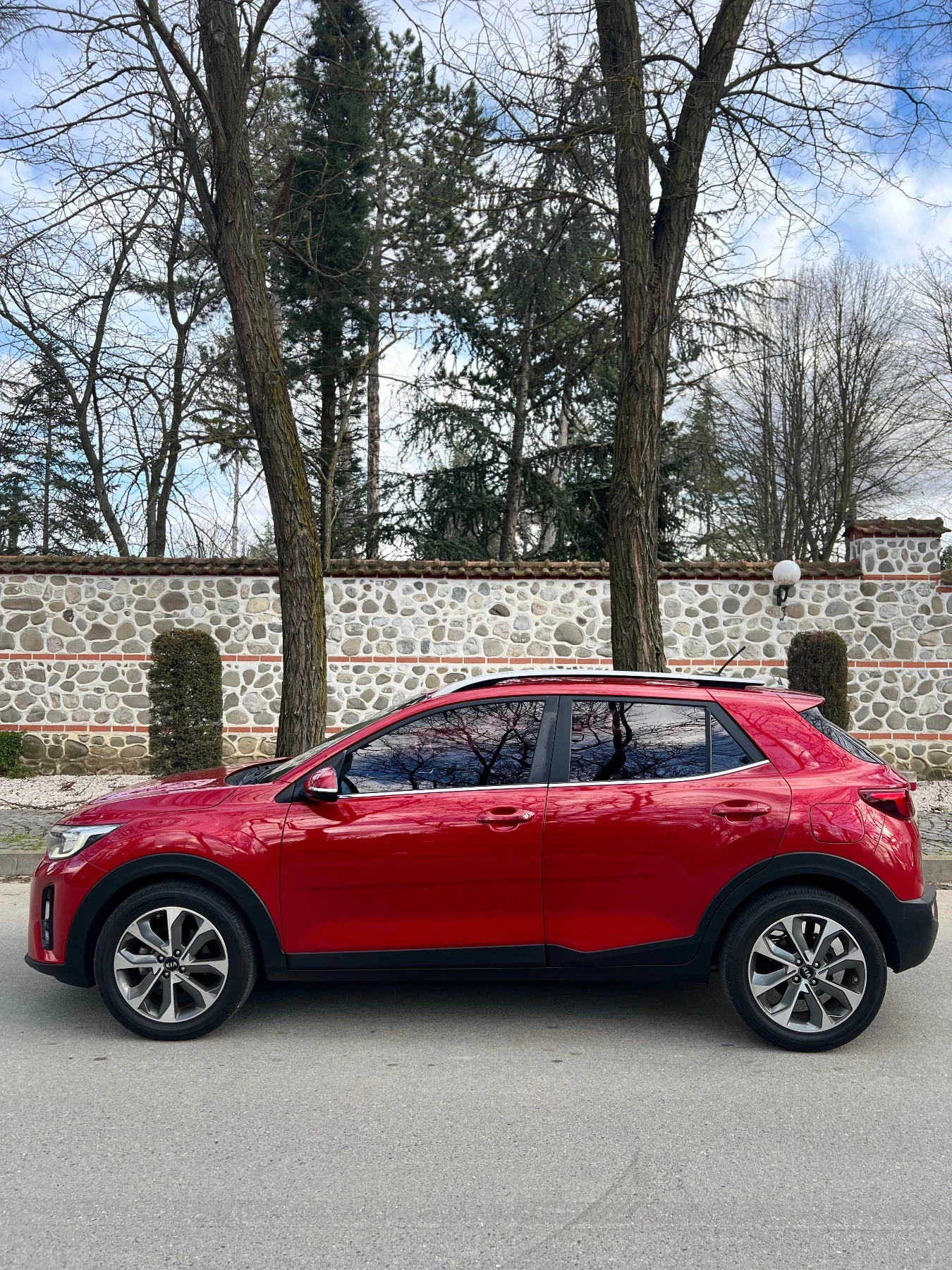 Kia Stonic 1.6crdi, снимка 4 - Автомобили и джипове - 54085531