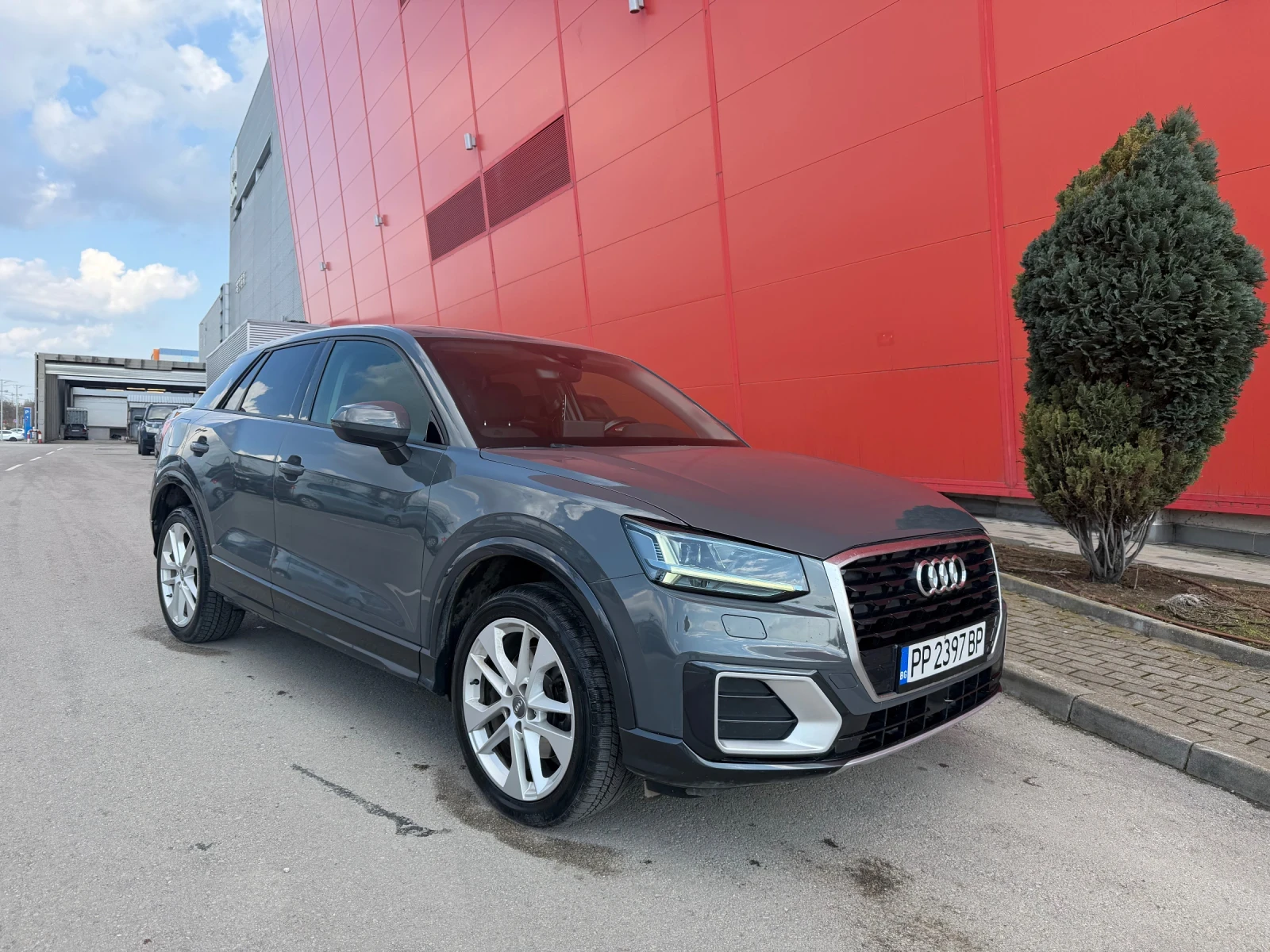 Audi Q2 Sline* LED* Уникат* , снимка 2 - Автомобили и джипове - 54090343