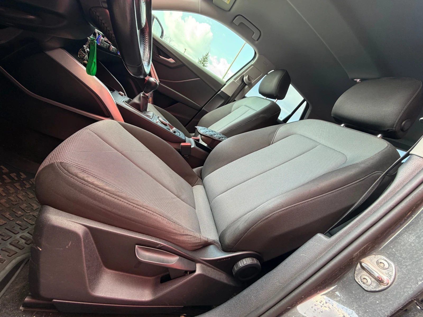 Audi Q2 Sline* LED* Уникат* , снимка 12 - Автомобили и джипове - 54090343