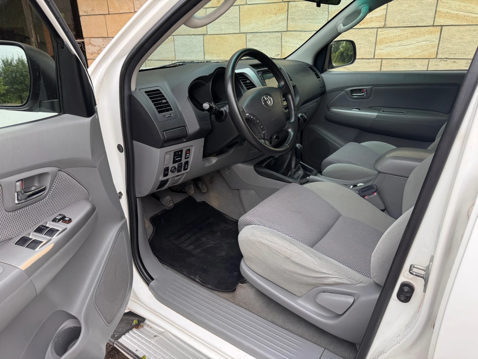 Toyota Hilux, снимка 8 - Автомобили и джипове - 54915026