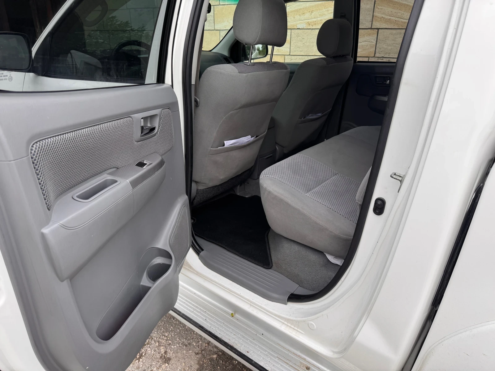Toyota Hilux, снимка 11 - Автомобили и джипове - 54915026