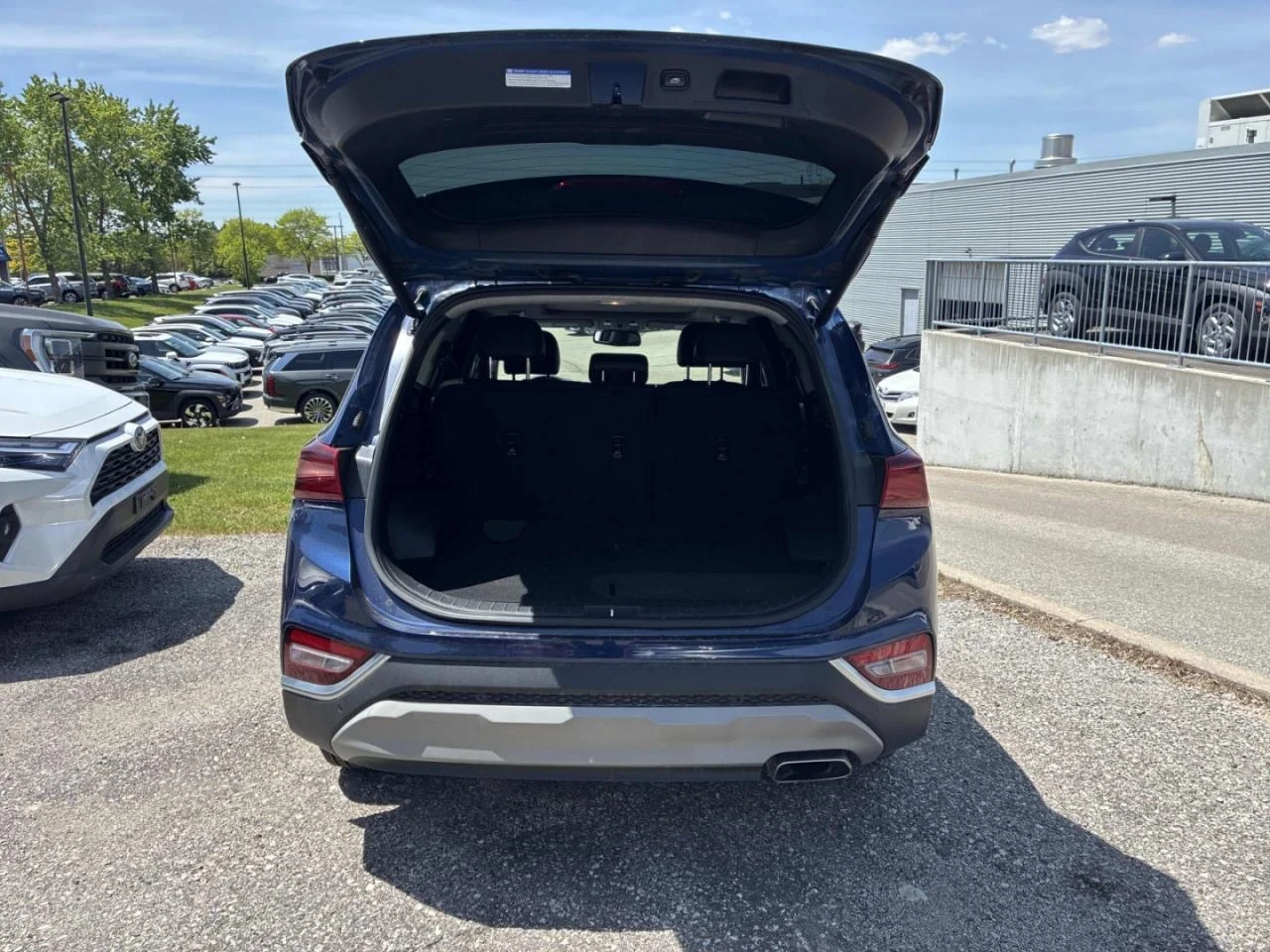 Hyundai Santa fe Luxury* 360* Pano* Обдухване* Keyless* 2Ключа* , снимка 11 - Автомобили и джипове - 55063018