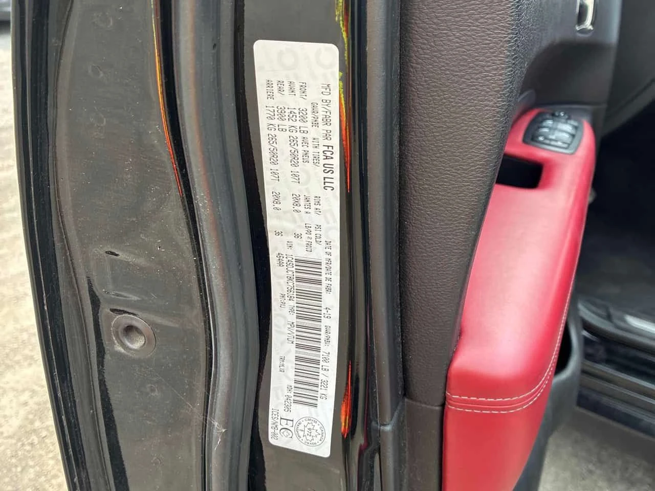Dodge Durango * R/T AWD * CARFAX * ЦЕНА ДО БГ, снимка 17 - Автомобили и джипове - 55292783