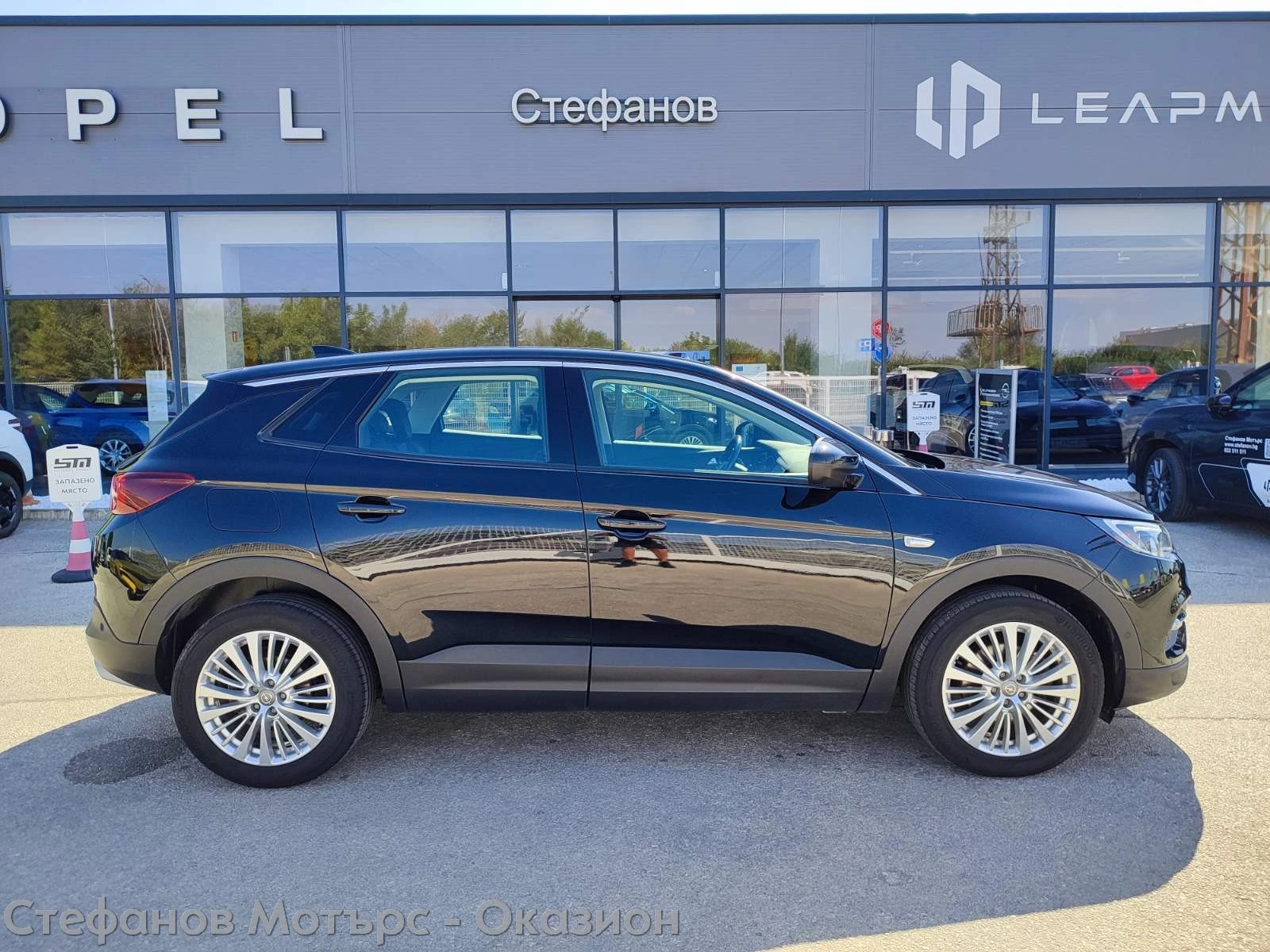 Opel Grandland X Innovation 1.5 Diesel (130HP) AT8, снимка 5 - Автомобили и джипове - 55703044