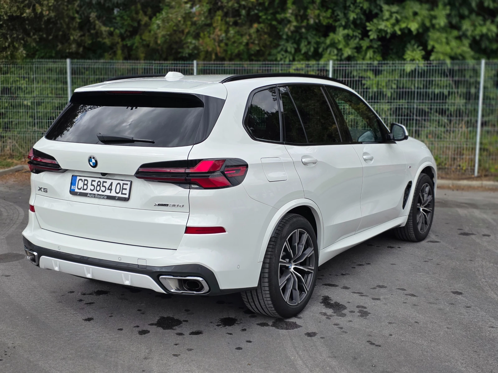 BMW X5 3.0D Xdrive - Лизинг| M Sport| HeadsUp| Soft Close, снимка 4 - Автомобили и джипове - 56270482