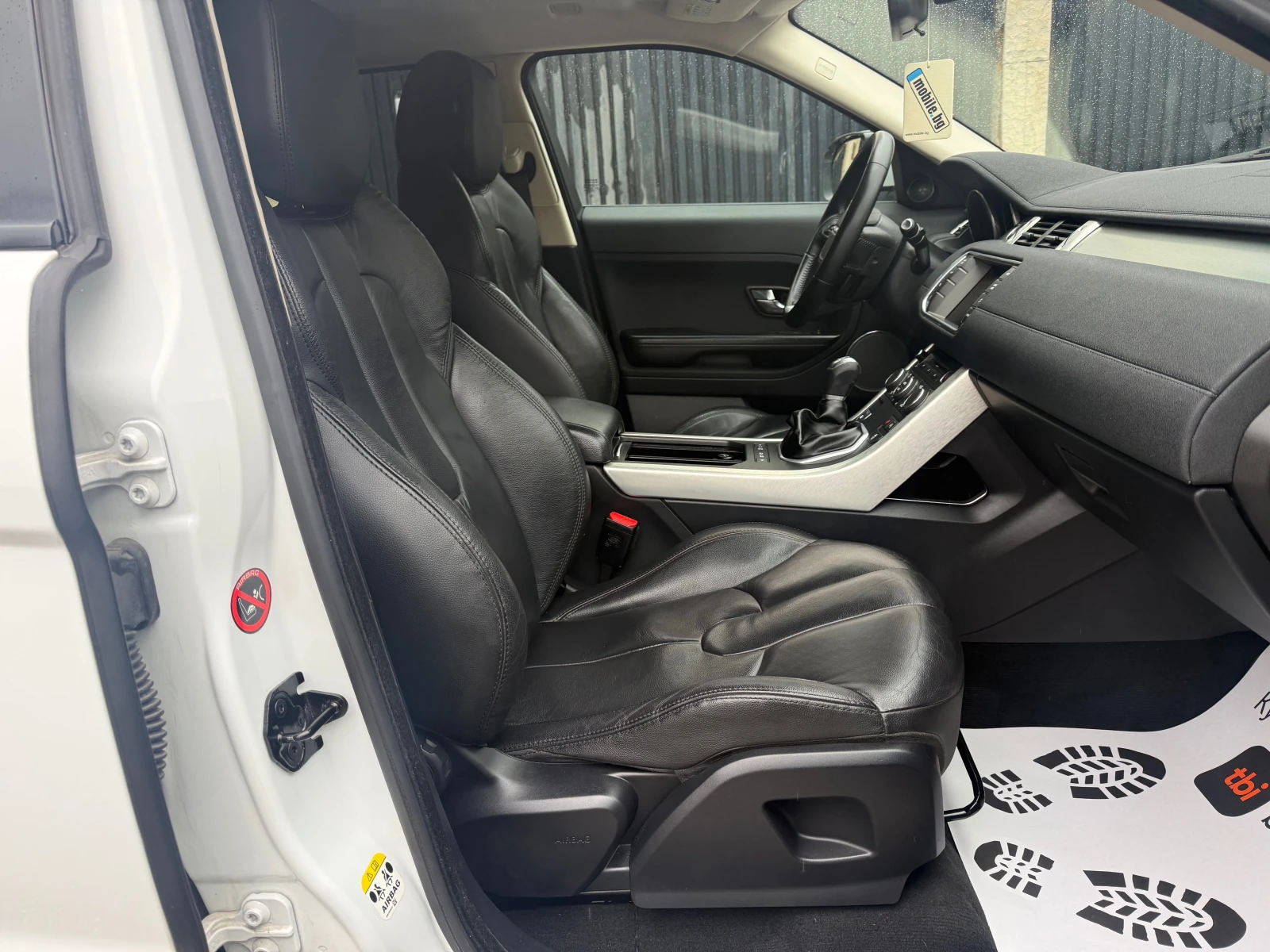 Land Rover Range Rover Evoque 2.2D 4x4 , снимка 8 - Автомобили и джипове - 56745390