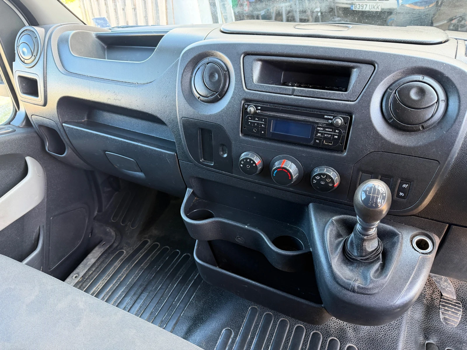 Nissan NV400 2018, снимка 11 - Бусове и автобуси - 53820427