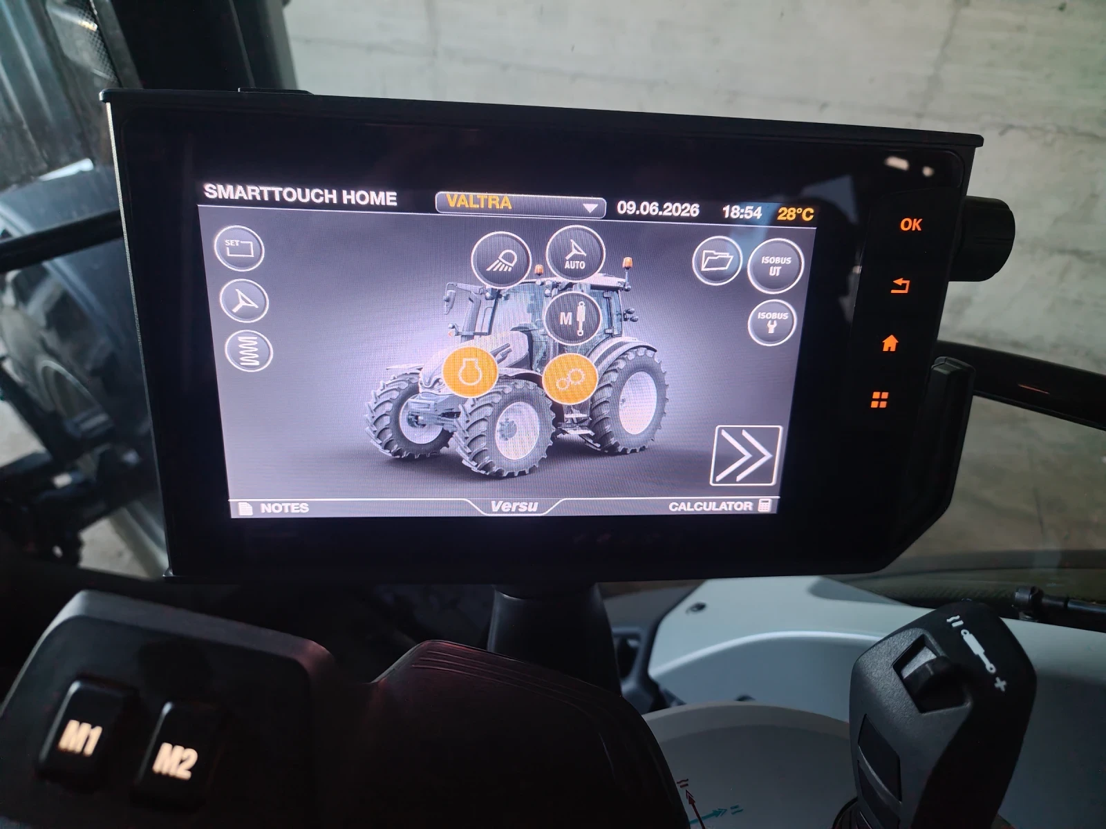 Трактор Valtra G135 Versu, снимка 8 - Селскостопанска техника - 54865219