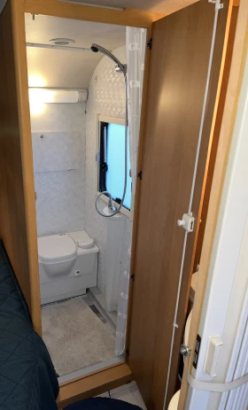 �������� Adria Unica, B 5205 | French Bed | Mobile.bg � ����� ������ 8
