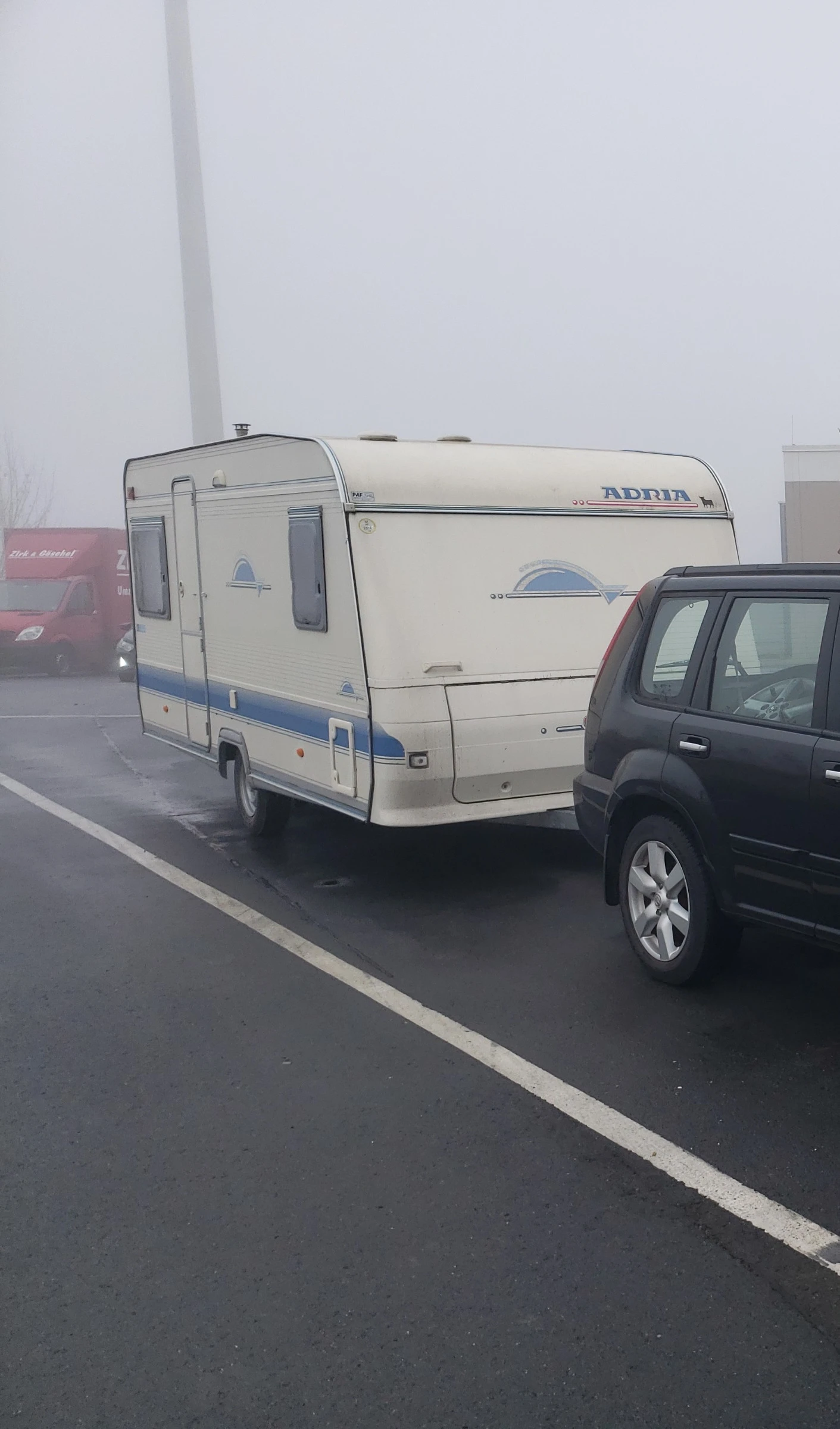 Каравана Adria Unica, B 5205 | French Bed, снимка 12 - Каравани и кемпери - 54856103