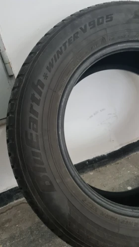 Гуми Зимни 225/65R17, снимка 7 - Гуми и джанти - 47172108