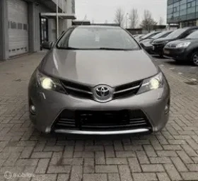Toyota Auris 1, 6i-132k.c/6ск/ПОДГРЕВ/СЕРВИЗНА ИСТОРИЯ!!! - изображение 2