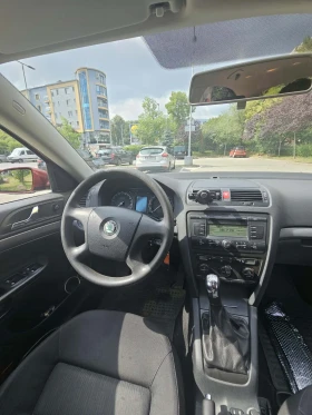 Skoda Octavia 1.6 MPI, снимка 13