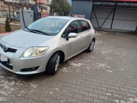 Toyota Auris 1.33 vvti, снимка 2