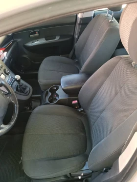 Kia Carens 2.0 dizel  | Mobile.bg    10