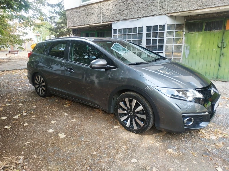 Honda Civic 1.8 Executive , снимка 7 - Автомобили и джипове - 47848557