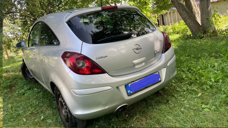 Opel Corsa, снимка 2 - Автомобили и джипове - 46420600