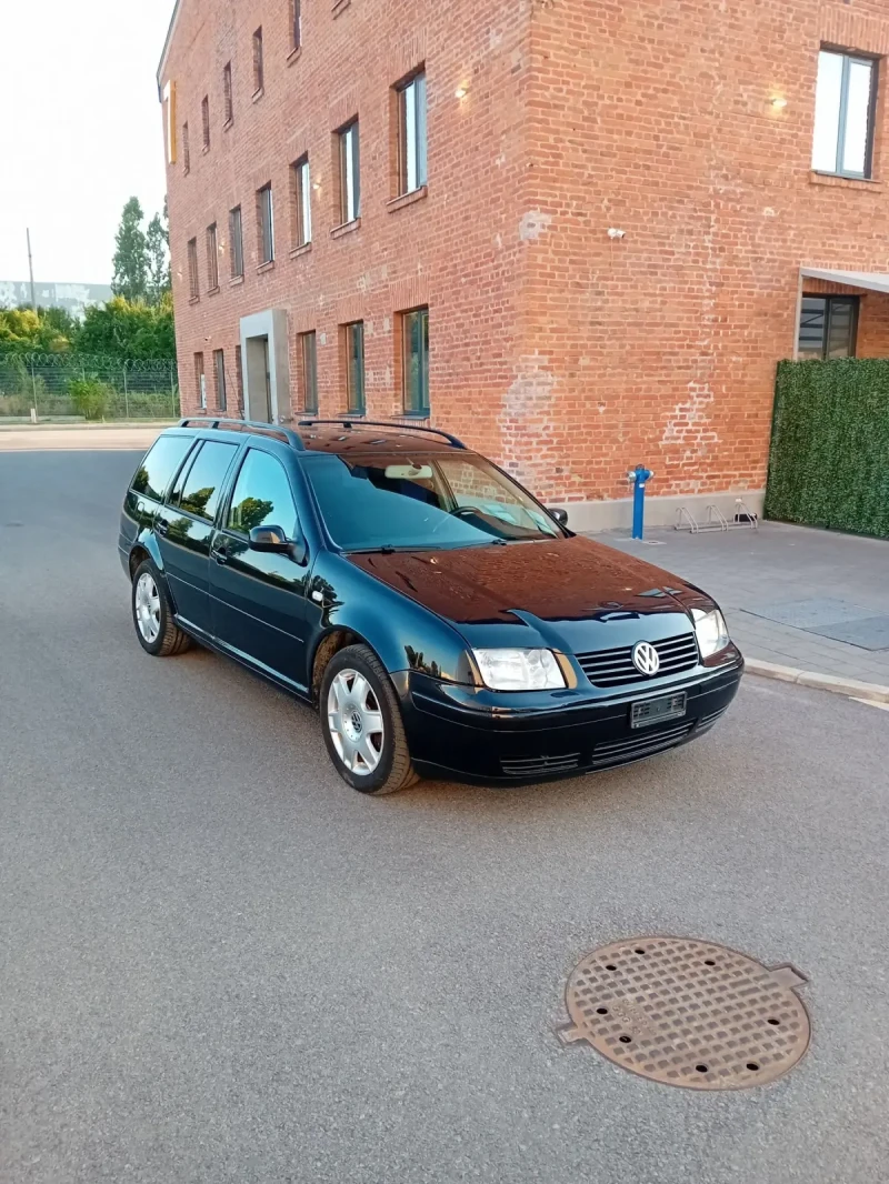 VW Bora 1.8т 6ск. 180кс, снимка 11 - Автомобили и джипове - 47197653