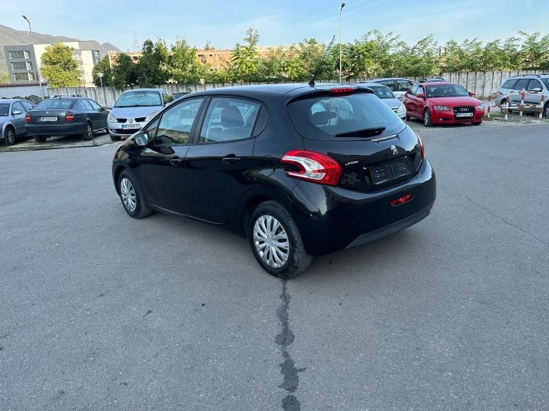 Peugeot 208 1.4i GAZ - КЛИМАТИК - УНИКАТ, снимка 7 - Автомобили и джипове - 46951216