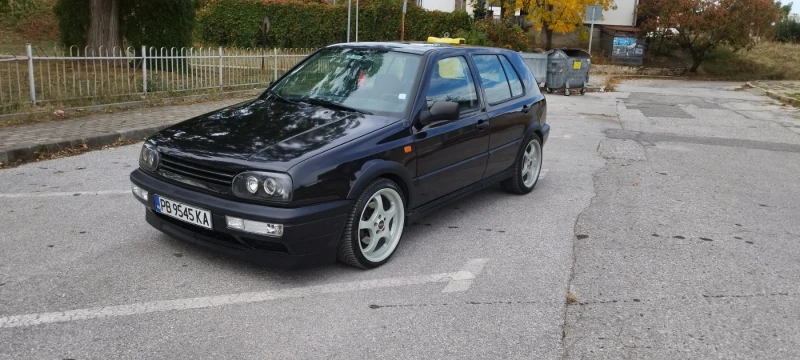 VW Golf 2.0 ABF 16V , снимка 1 - Автомобили и джипове - 48117984