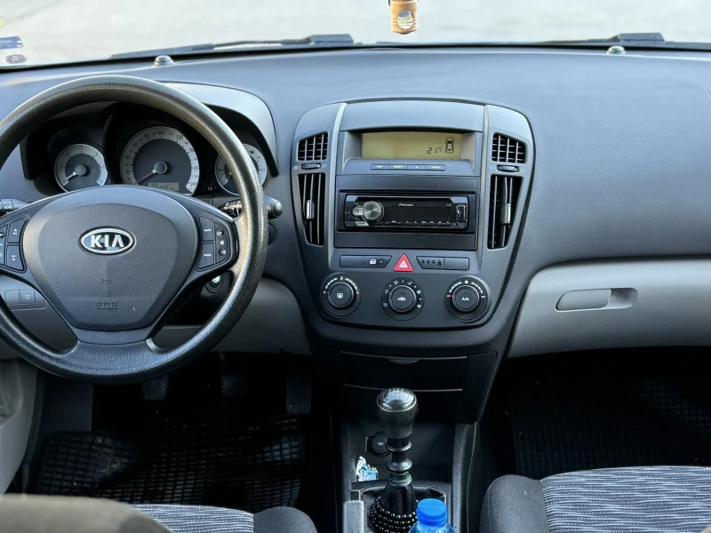 Kia Ceed 1, 6-90к.с., снимка 8 - Автомобили и джипове - 48427228