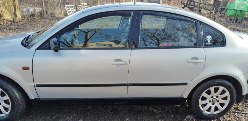 VW Passat, снимка 3 - Автомобили и джипове - 48630842