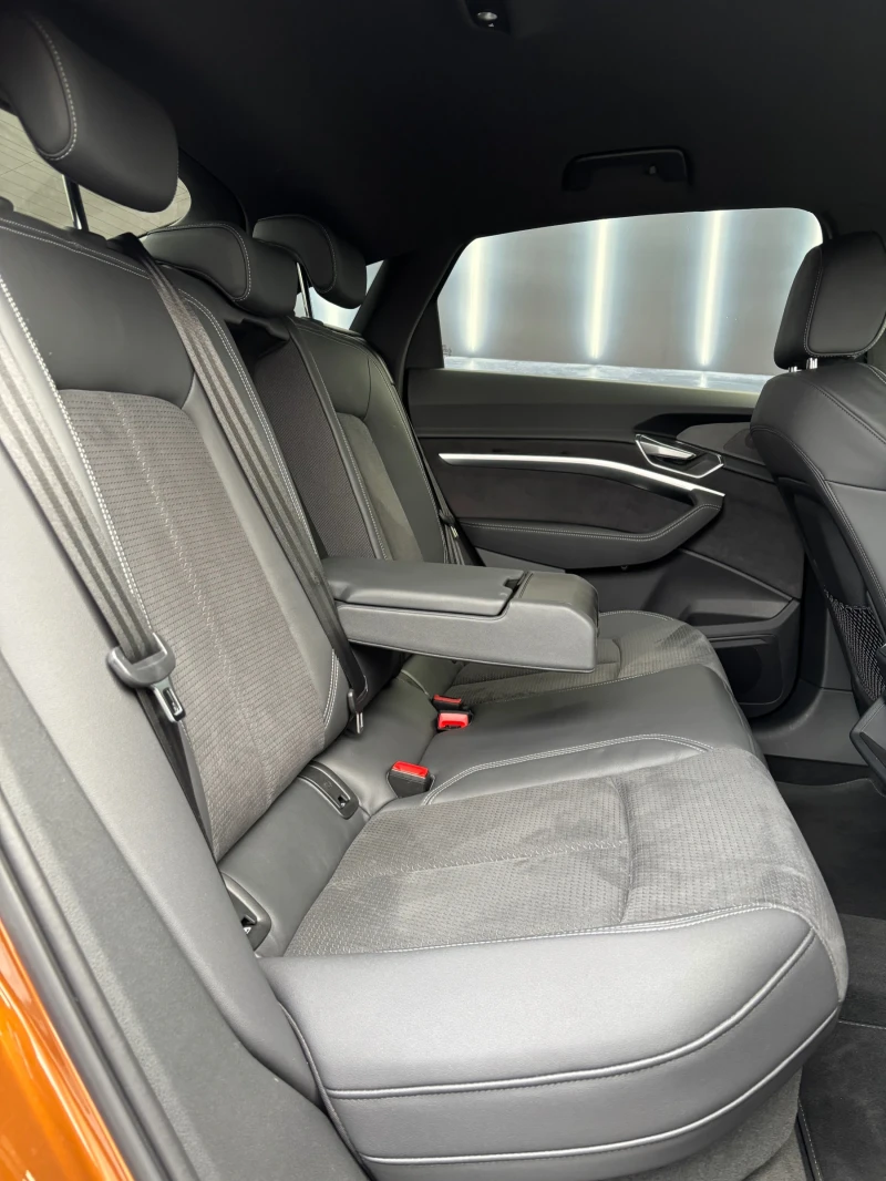 Audi E-Tron 36000км., снимка 15 - Автомобили и джипове - 51989936