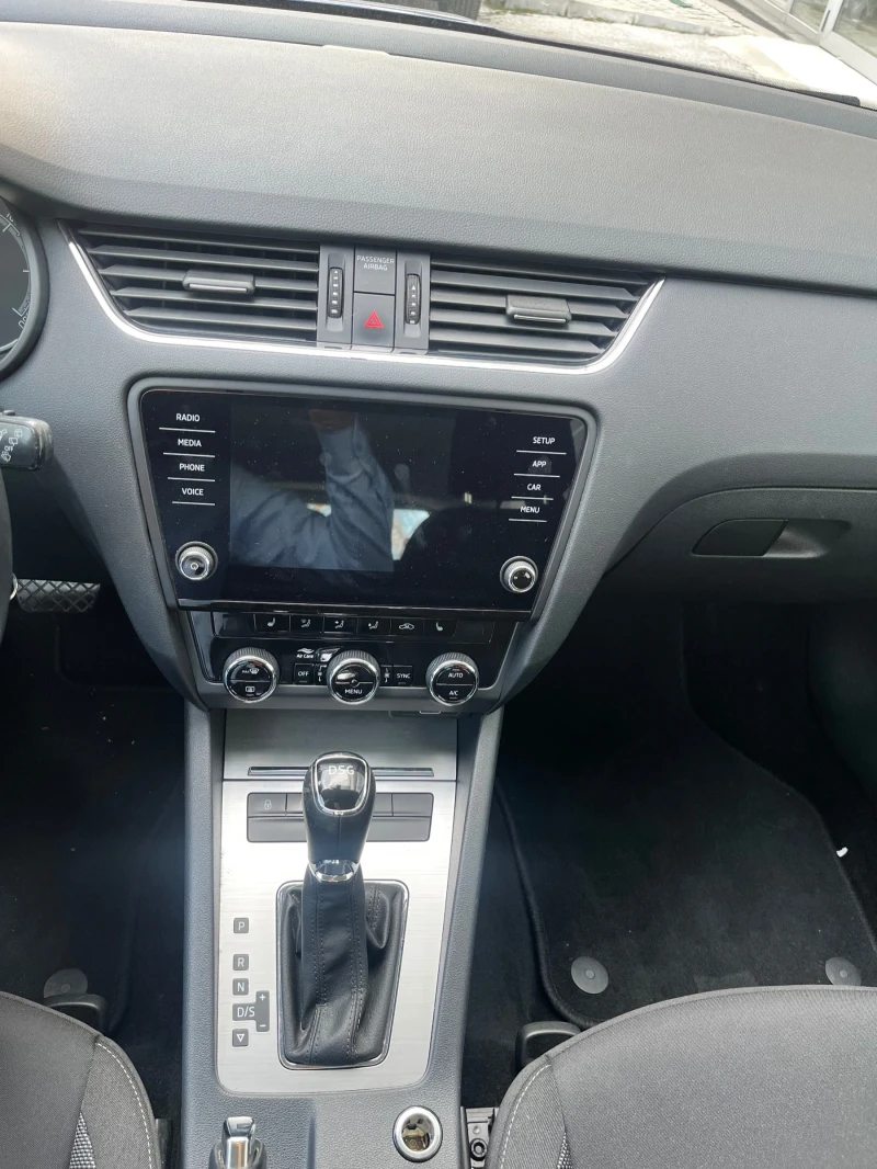 Skoda Octavia 1.5 TSI 7DSG, снимка 11 - Автомобили и джипове - 52245366