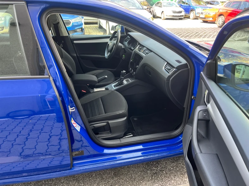 Skoda Octavia 1.5 TSI 7DSG, снимка 9 - Автомобили и джипове - 52245366